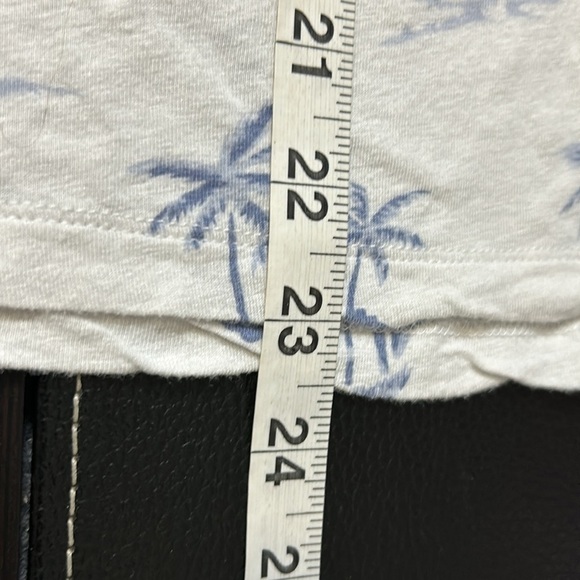 RAILS The Cara Vneck Blue Hawaii Tshirt Palm Tree White Blue Sz L - Picture 12 of 12